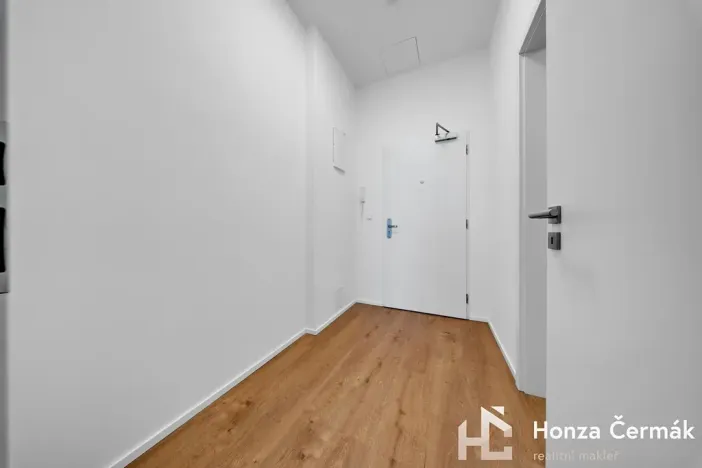 Pronájem bytu 1+kk, Brno, 35 m2