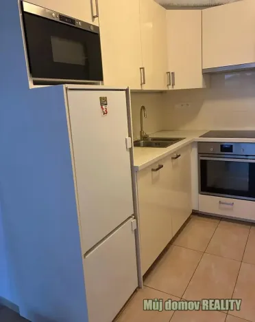 Pronájem bytu 2+kk, Praha - Kyje, Davidovičova, 50 m2