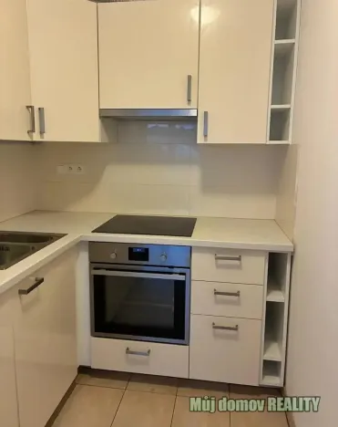 Pronájem bytu 2+kk, Praha - Kyje, Davidovičova, 50 m2