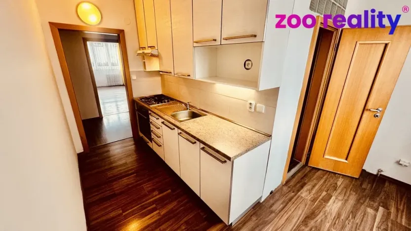 Pronájem bytu 3+1, České Budějovice, Brožíkova, 74 m2