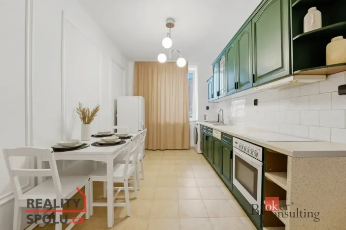 Prodej bytu 3+1, Pardubice - Zelené Předměstí, Sladkovského, 76 m2