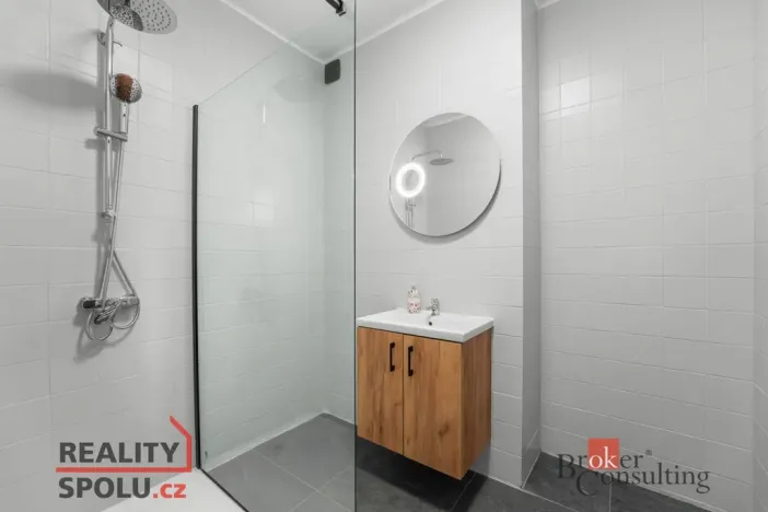 Prodej bytu 3+1, Pardubice - Zelené Předměstí, Sladkovského, 76 m2