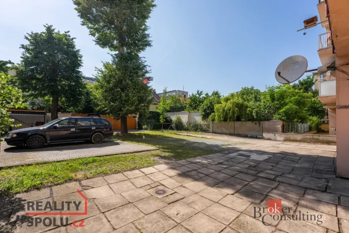 Prodej bytu 3+1, Pardubice - Zelené Předměstí, Sladkovského, 76 m2