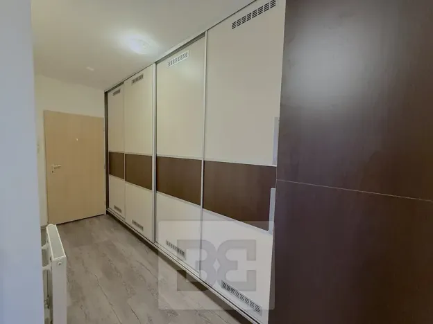 Pronájem bytu 3+kk, Klecany, V Honech, 63 m2