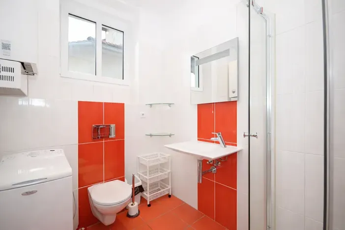 Pronájem bytu 1+kk, Praha - Libeň, Heydukova, 40 m2