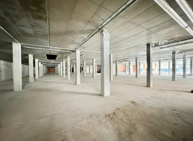 Pronájem obchodního prostoru, Hradec Králové, Kollárova, 3447 m2