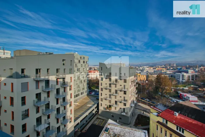 Pronájem bytu 2+kk, Liberec - Liberec III-Jeřáb, Kladenská, 57 m2