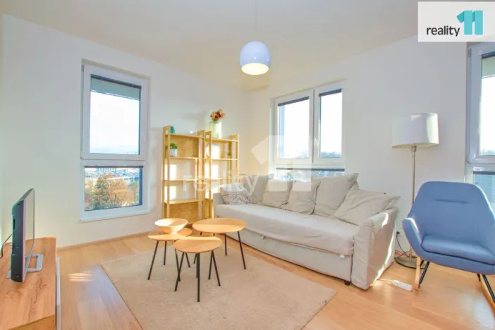 Pronájem bytu 2+kk, Liberec - Liberec III-Jeřáb, Kladenská, 57 m2