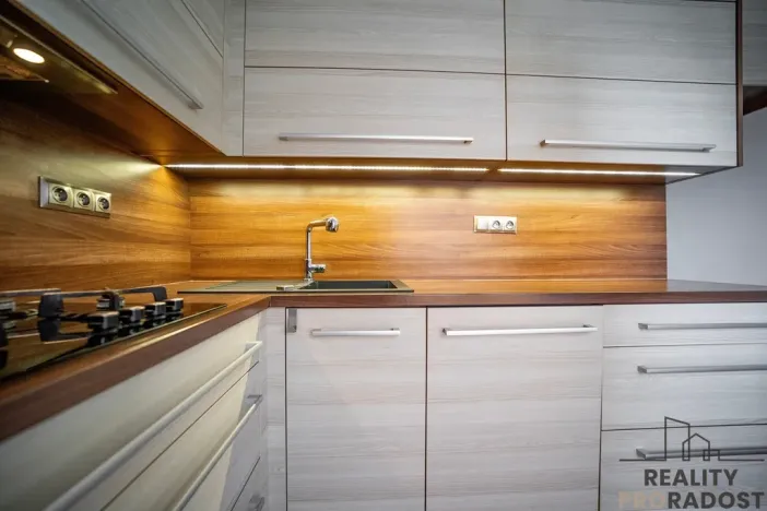 Pronájem bytu 2+1, Ostrava - Poruba, Zdeňka Štěpánka, 52 m2