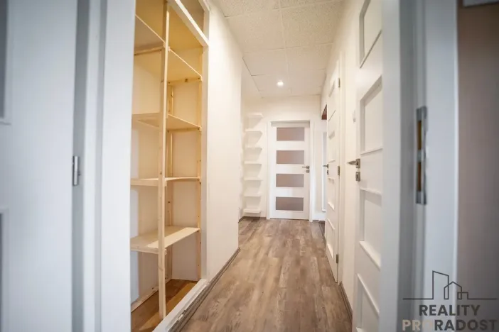 Pronájem bytu 2+1, Ostrava - Poruba, Zdeňka Štěpánka, 52 m2