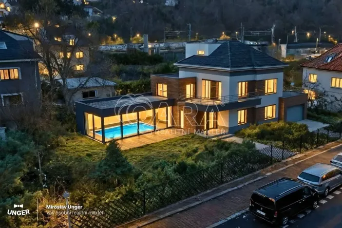 Prodej vily, Praha - Velká Chuchle, Starolázeňská, 274 m2