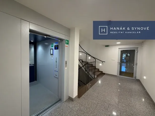 Pronájem bytu 1+kk, Brno, Provazníkova, 48 m2