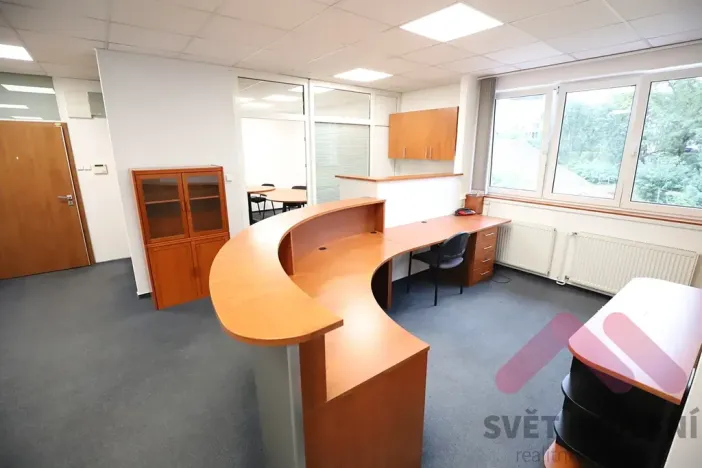 Pronájem kanceláře, Praha - Libeň, Voctářova, 117 m2