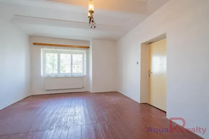 Prodej bytu 2+1, Teplá, Masarykovo náměstí, 146 m2