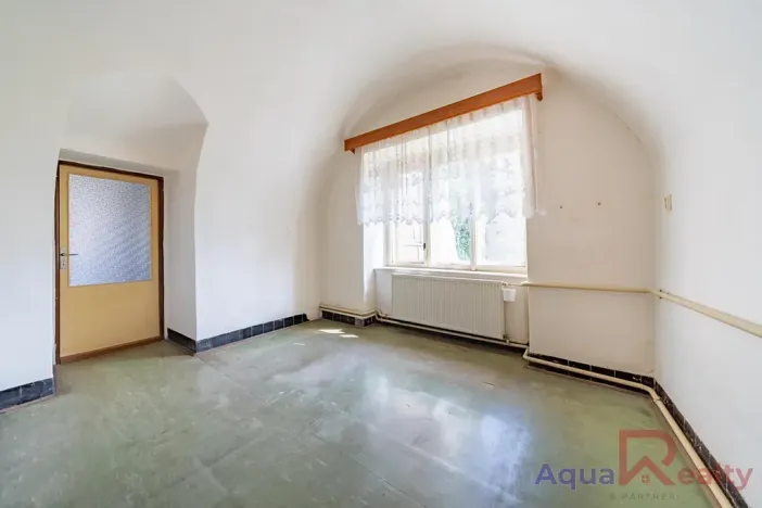 Prodej bytu 2+1, Teplá, Masarykovo náměstí, 146 m2