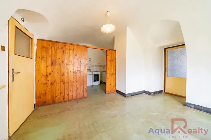 Prodej bytu 2+1, Teplá, Masarykovo náměstí, 146 m2