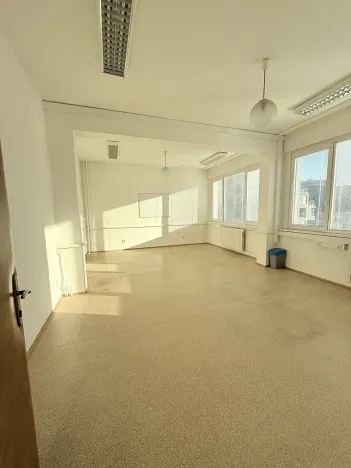 Pronájem kanceláře, Liberec, 1. máje, 84 m2