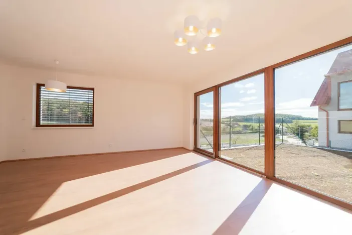 Prodej rodinného domu, Mořina, 106 m2