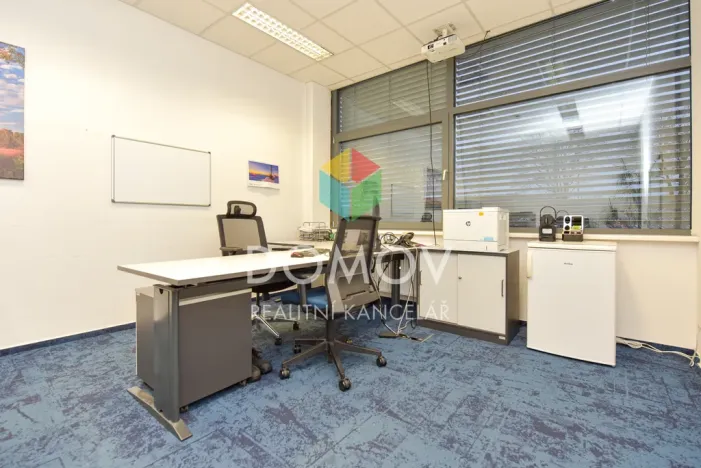 Pronájem kanceláře, Zdice - Černín, 1050 m2