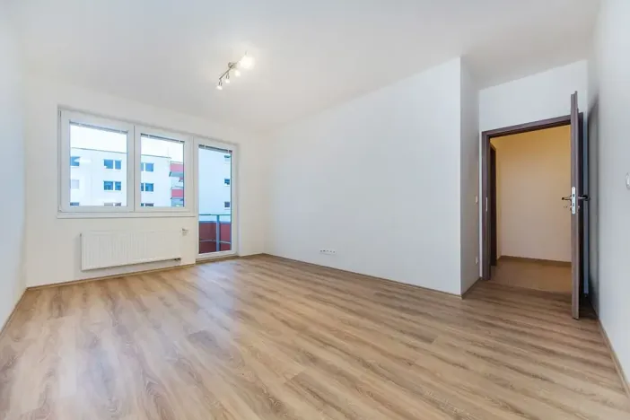 Pronájem bytu 2+kk, Praha - Kyje, Sicherova, 50 m2