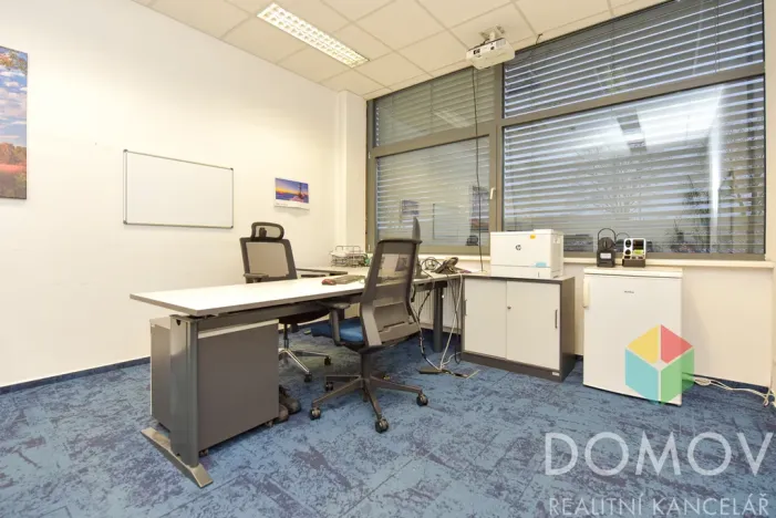 Pronájem kanceláře, Zdice - Černín, 525 m2