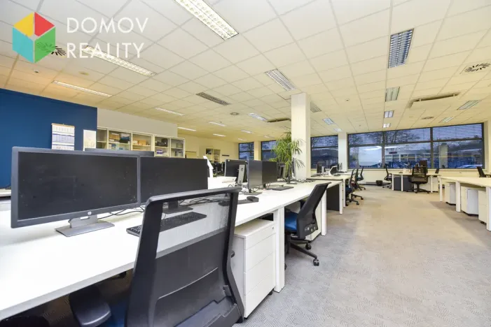 Pronájem kanceláře, Zdice - Černín, 525 m2