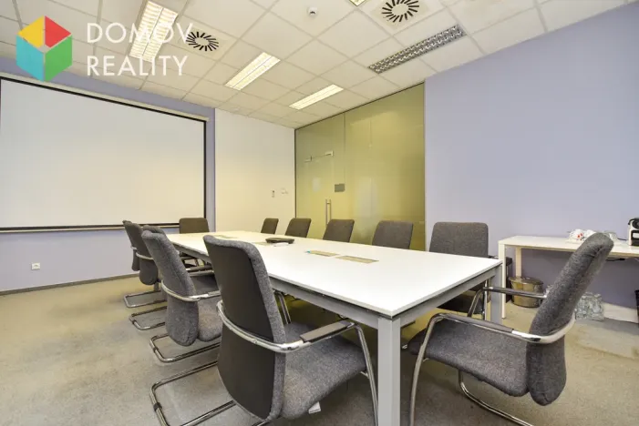 Pronájem kanceláře, Zdice - Černín, 525 m2