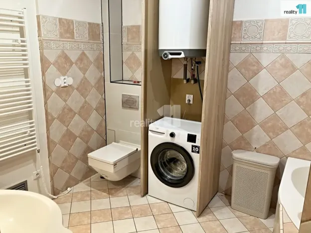 Pronájem bytu 3+1, Plzeň - Severní Předměstí, Lochotínská, 65 m2