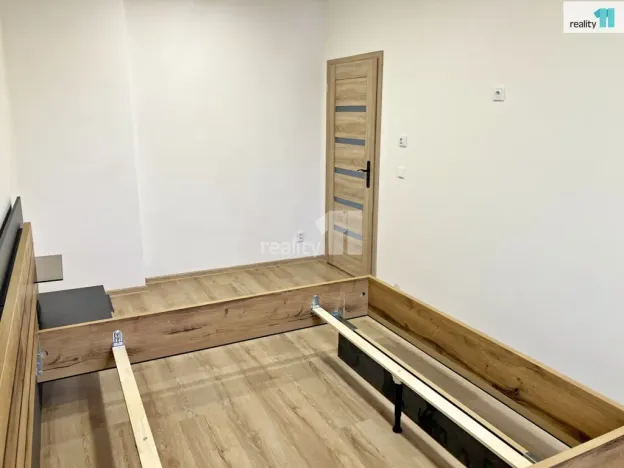 Pronájem bytu 3+1, Plzeň - Severní Předměstí, Lochotínská, 65 m2