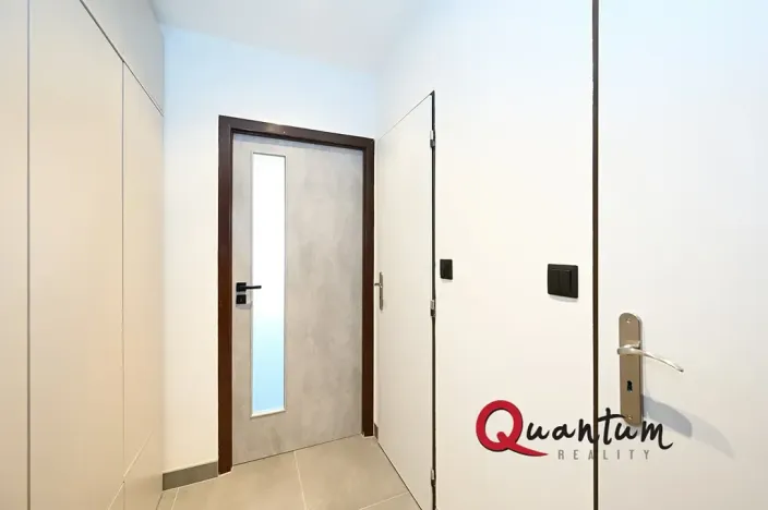 Pronájem bytu 1+kk, Praha - Modřany, Pertoldova, 30 m2