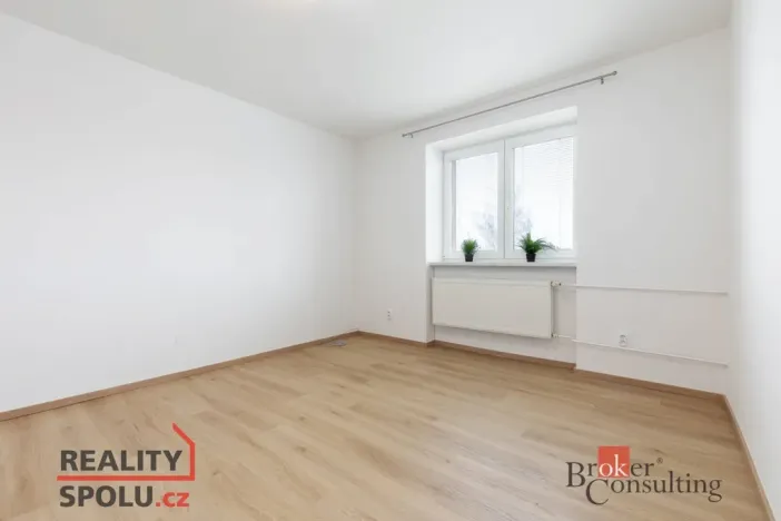 Pronájem bytu 1+1, Dolní Benešov, Osada míru, 33 m2