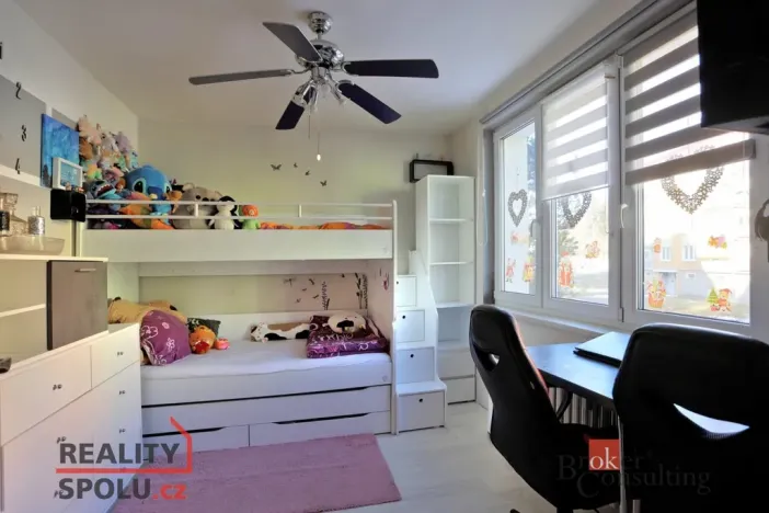 Prodej bytu 3+1, Aš, Dobrovského, 68 m2