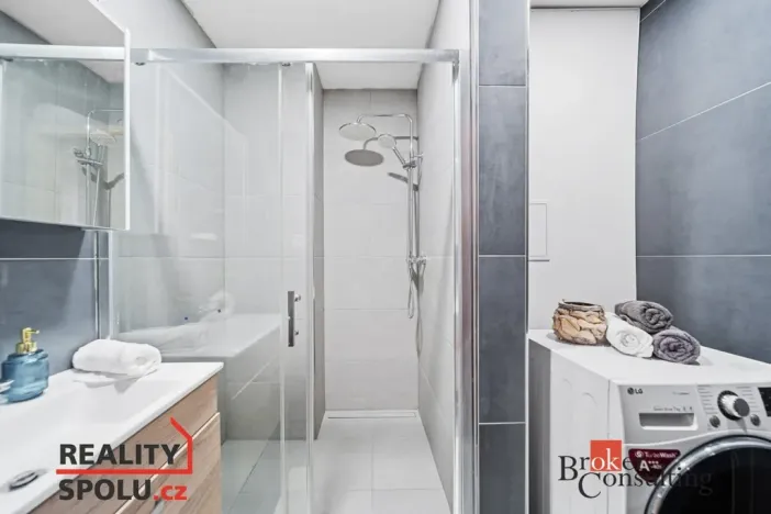 Pronájem bytu 2+1, Pardubice, 55 m2