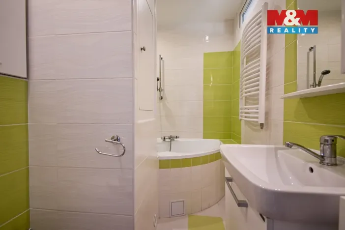 Prodej bytu 3+1, Rožnov pod Radhoštěm, Tyršovo nábřeží, 73 m2