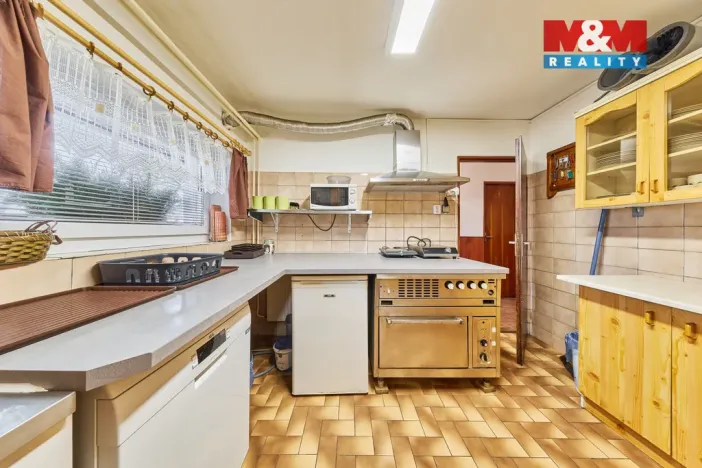 Prodej rodinného domu, Horní Maršov, Za Vodou, 600 m2