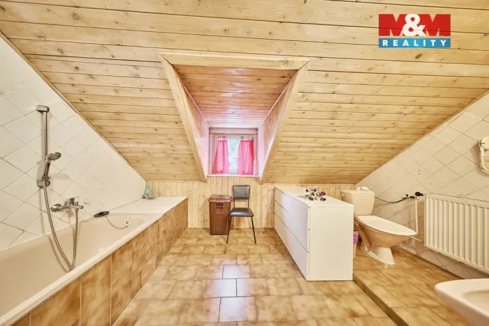 Prodej rodinného domu, Horní Maršov, Za Vodou, 600 m2