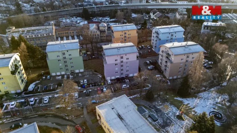 Prodej garáže, Liberec - Liberec VI-Rochlice, Nádvorní, 20 m2