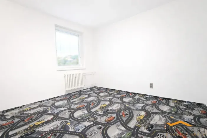 Pronájem bytu 3+1, Jindřichův Hradec - Jindřichův Hradec V, Kosmonautů, 73 m2