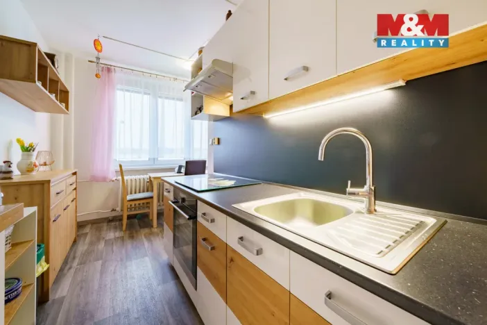 Prodej bytu 2+1, Sokolov, Závodu míru, 55 m2