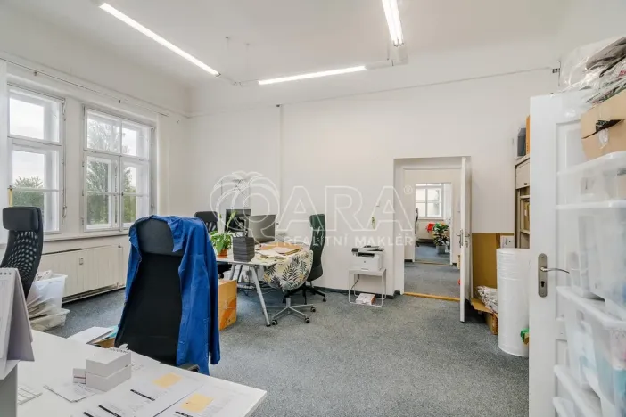 Pronájem kanceláře, Praha - Záběhlice, Za potokem, 270 m2