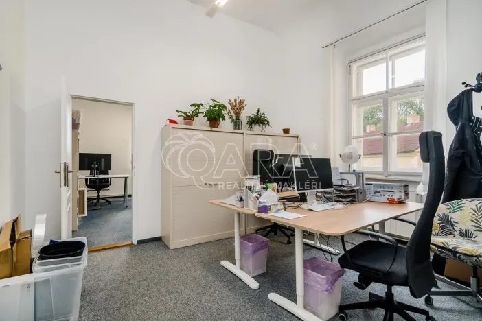 Pronájem kanceláře, Praha - Záběhlice, Za potokem, 270 m2