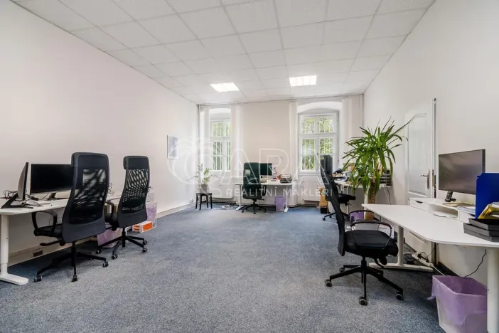 Pronájem kanceláře, Praha - Záběhlice, Za potokem, 270 m2