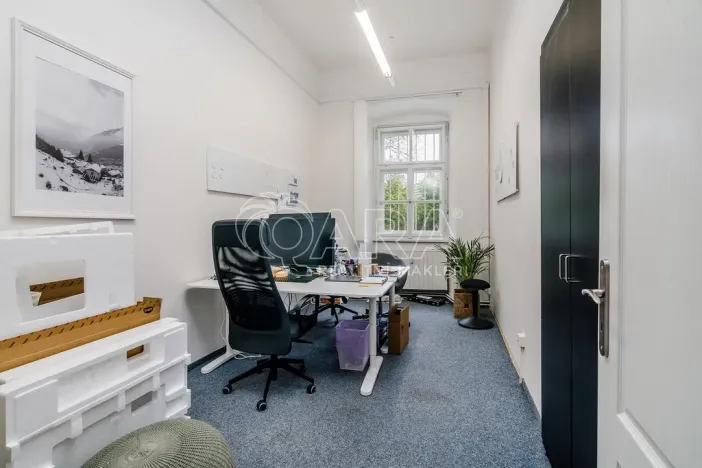 Pronájem kanceláře, Praha - Záběhlice, Za potokem, 270 m2