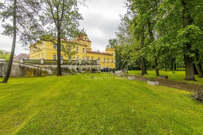 Pronájem kanceláře, Praha - Záběhlice, Za potokem, 270 m2