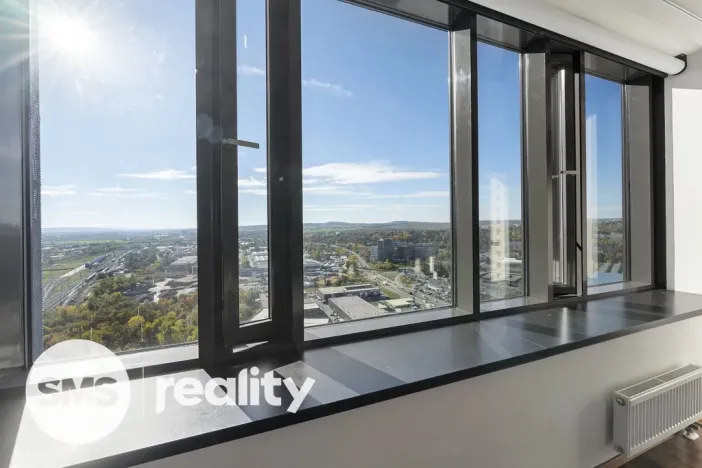 Pronájem atypického bytu, Brno - Štýřice, Pražákova, 332 m2