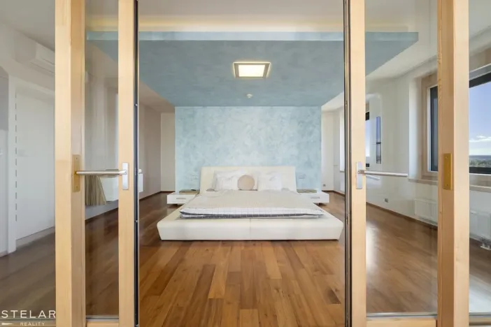 Pronájem atypického bytu, Brno - Štýřice, Pražákova, 332 m2