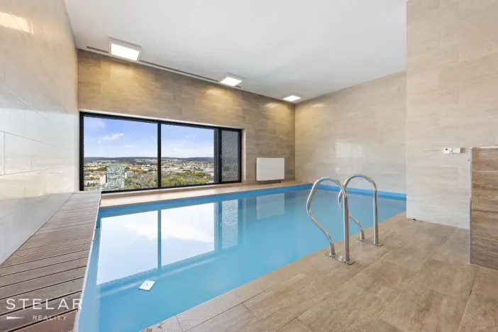 Pronájem atypického bytu, Brno - Štýřice, Pražákova, 332 m2