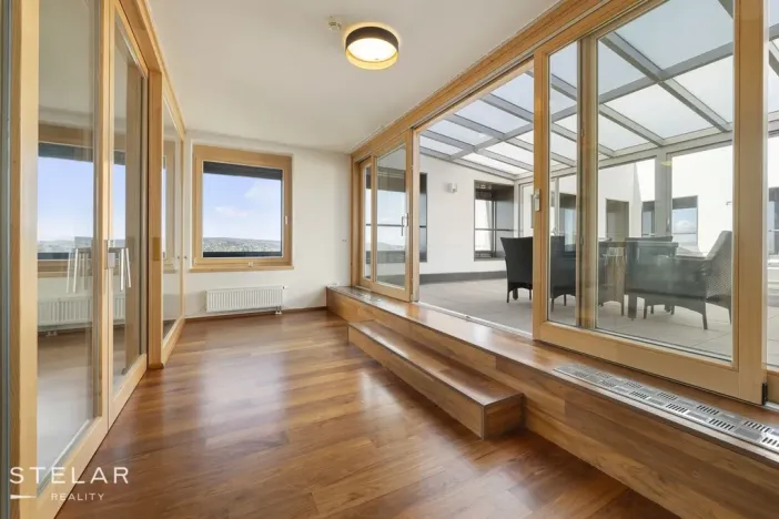 Pronájem atypického bytu, Brno - Štýřice, Pražákova, 332 m2