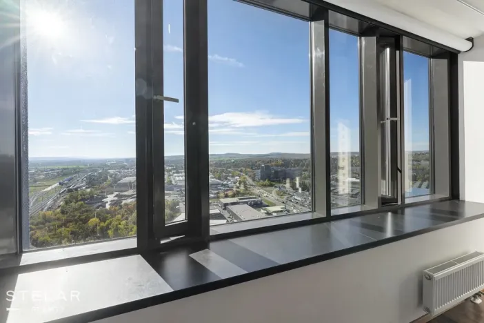 Pronájem atypického bytu, Brno - Štýřice, Pražákova, 332 m2