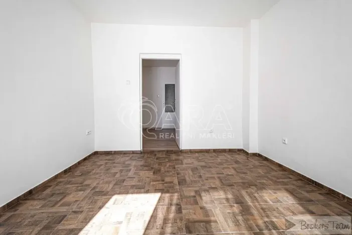 Pronájem bytu 1+1, Praha - Kbely, Semilská, 30 m2